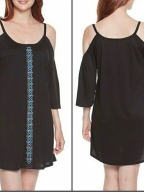 Black Cold-Shoulder Coverup  Blue  & Teal Breaded Embroidered Center
